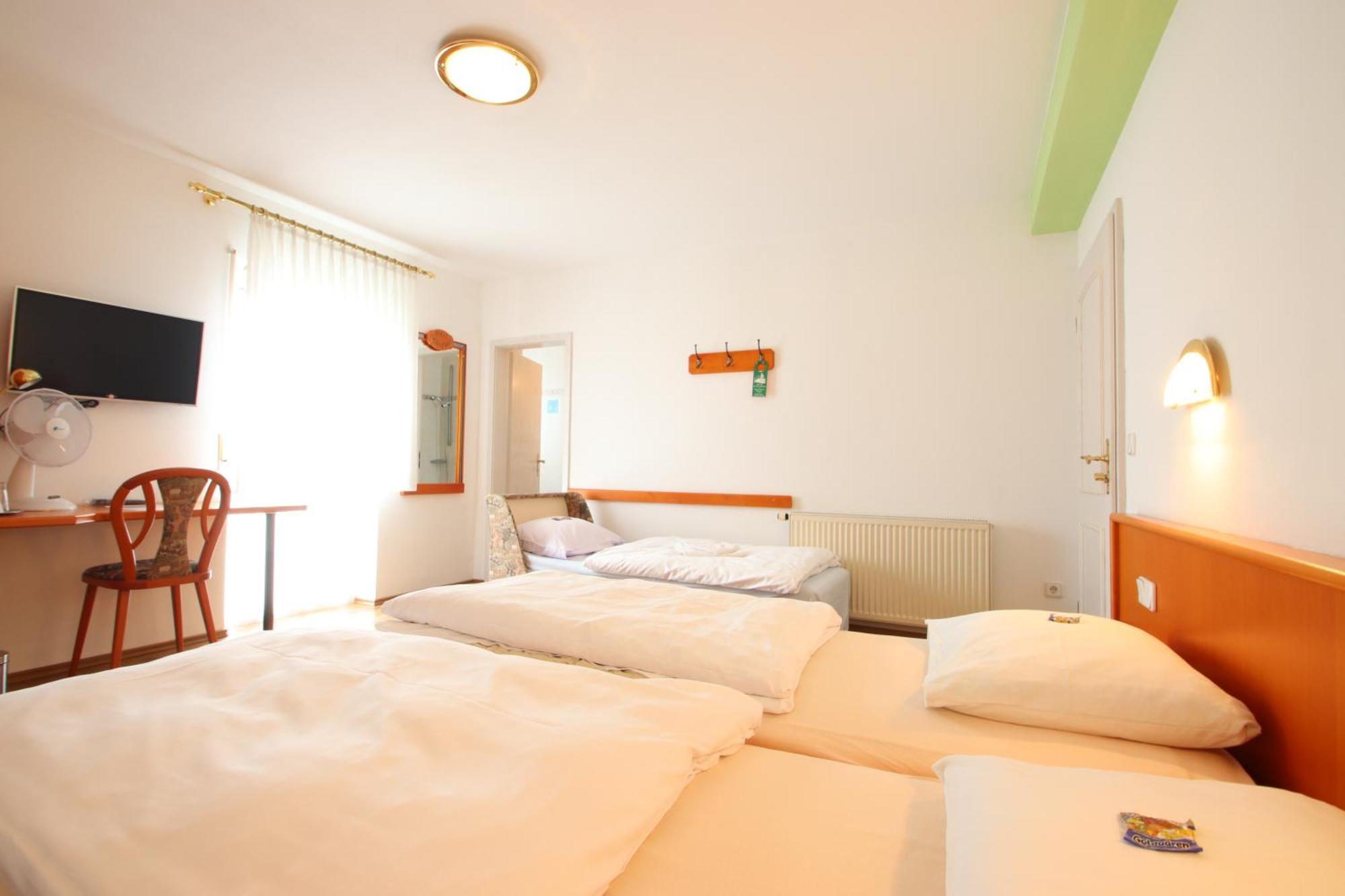 Hotel-Doerfler Garni Kahl am Main Dış mekan fotoğraf